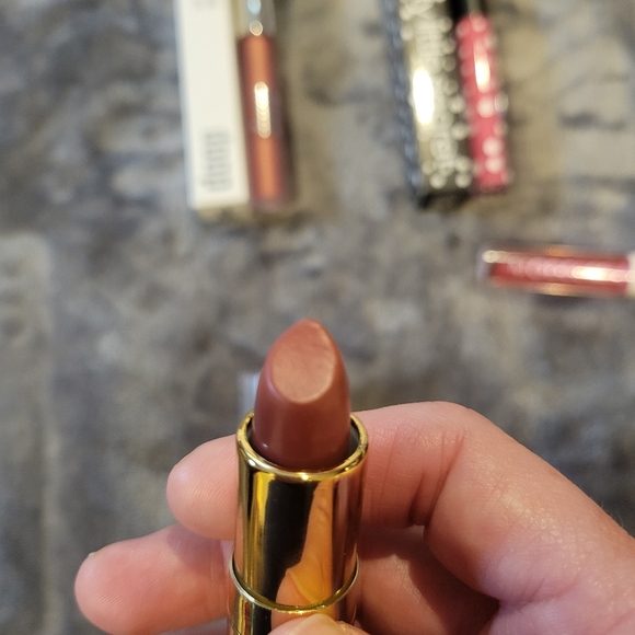 Lip Bundle - Picture 7 of 7